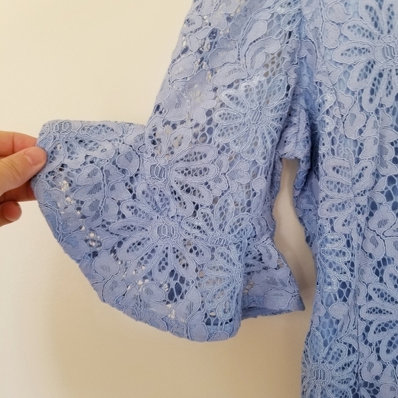 NANETTE Lepore Guipure Lace Blouse Keyhole Back Blue Size Medium - Picture 5 of 9
